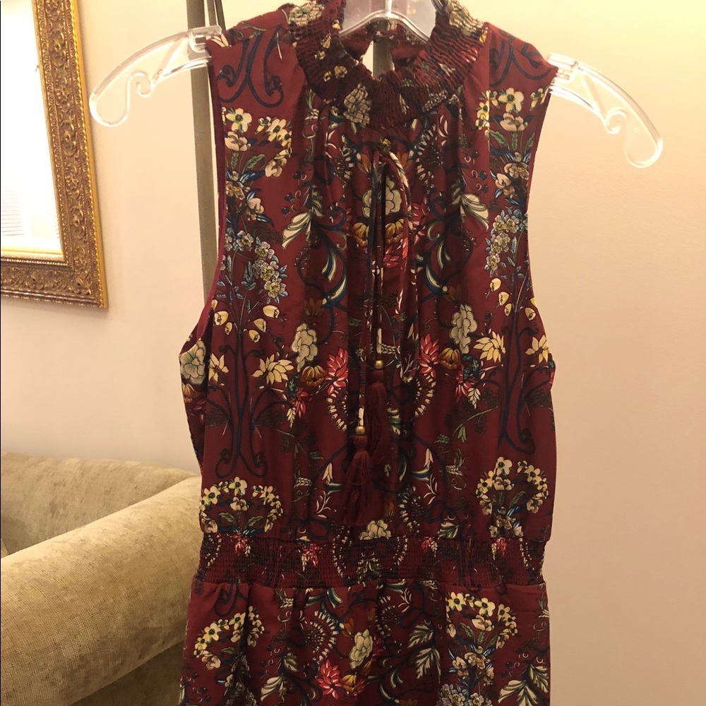 Dress with open back - Picture 2 of 6